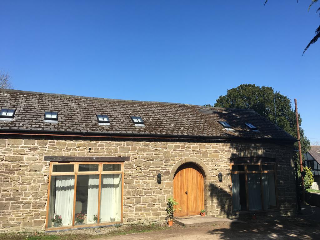 Вилла The Stables Hope Bowdler Экстерьер фото
